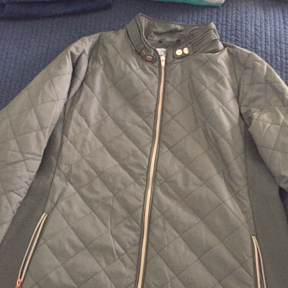 Motherhood Maternity quilted Jacket.